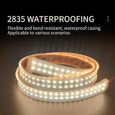 غلاف مقاوم للماء بالتنقيط SMD 2835 LED قطاع ضوء للاستخدام في الهواء الطلق 120 مصباح